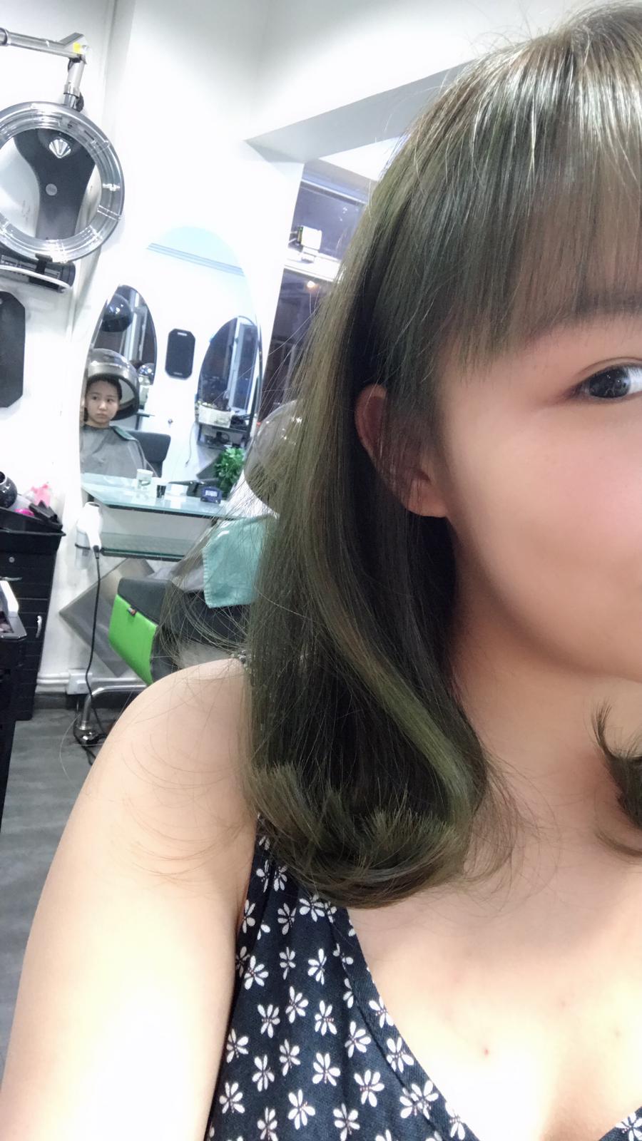 作品參考 / 最新消息:緊貼潮流colour套餐包焗油護理❣